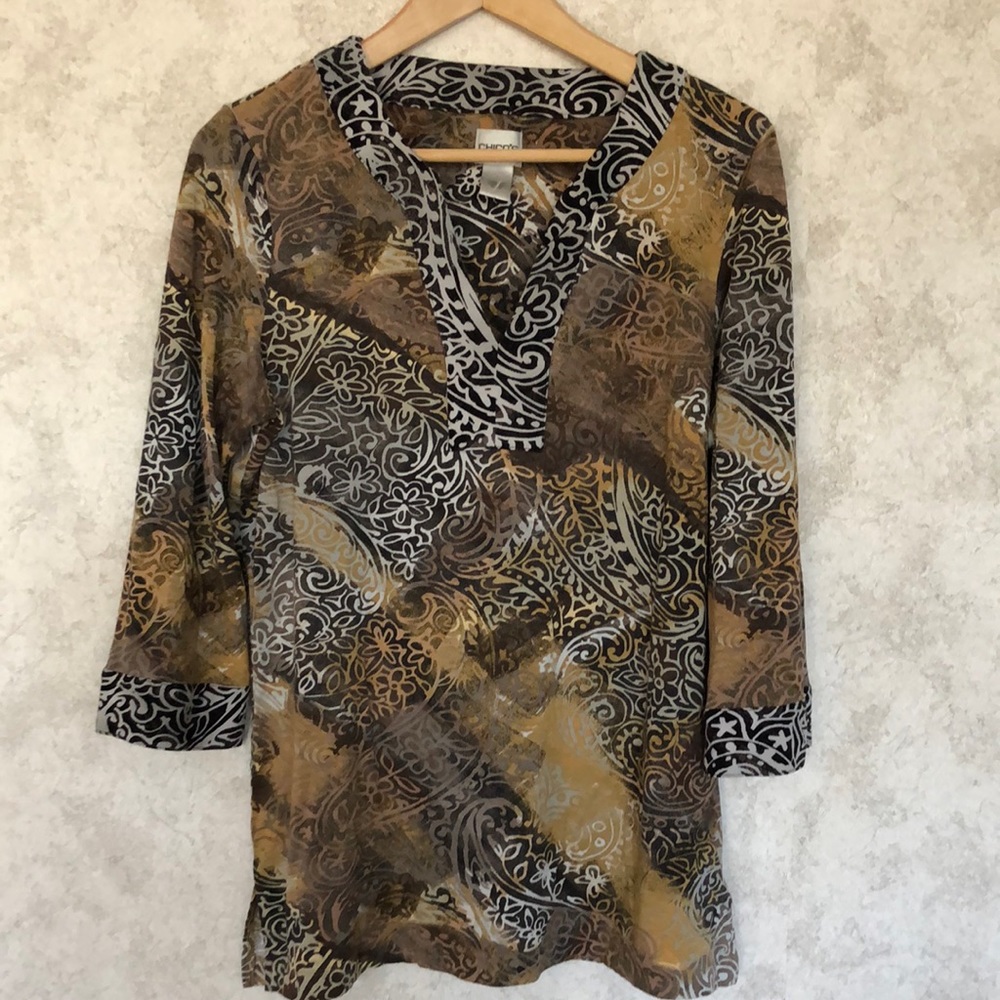 Chico’s 3/4‎ Sleeve Top V neck Size 2